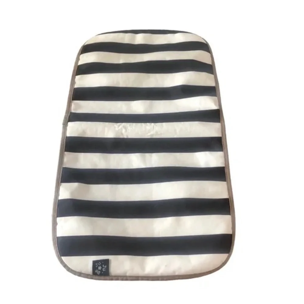 JuJuBe B.F.F. The First Lady Diaper Bag - Picture 6 of 11